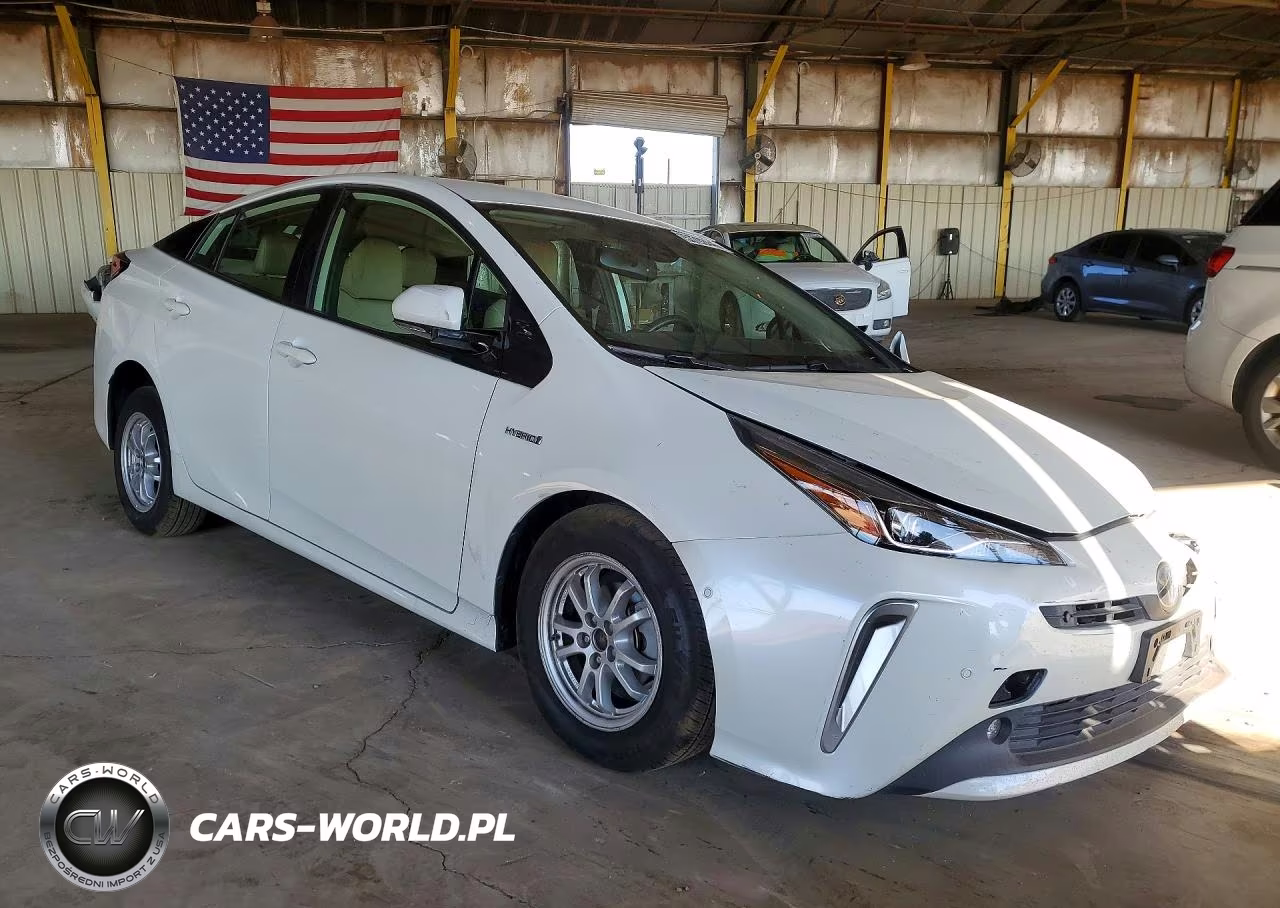 2019 Toyota Prius Xle Awd-E VIN:JTDL9RFU9K3002610 - 4