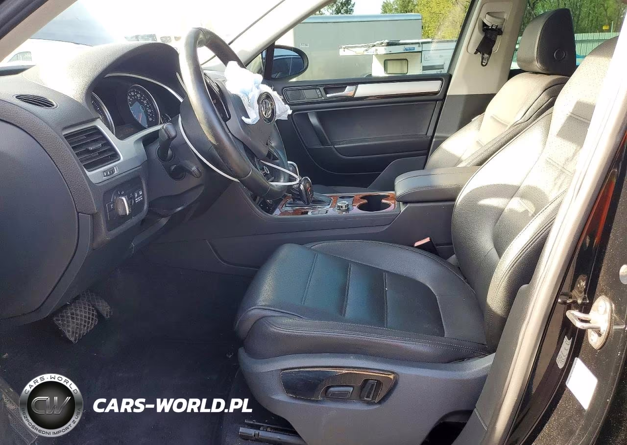 2013 Volkswagen Touareg Tdi Lux VIN:WVGEP9BP8DD003366 - 7