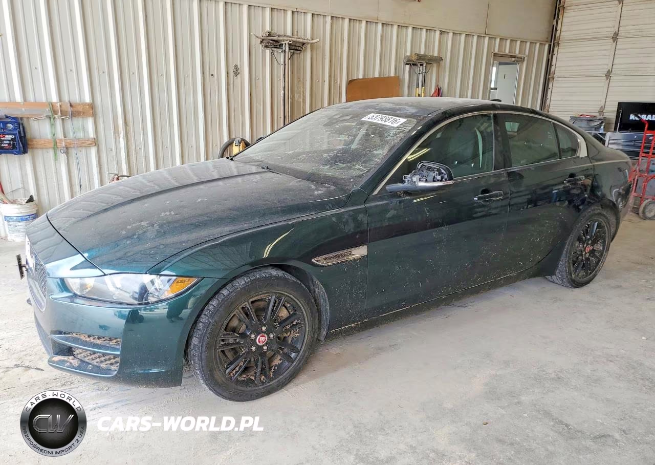 2017 Jaguar Xe Premium