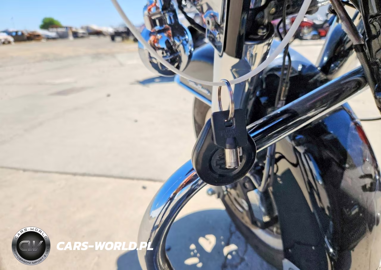 2008 Harley-Davidson Flhtcui VIN:1HD1FC4118Y602019 - 8