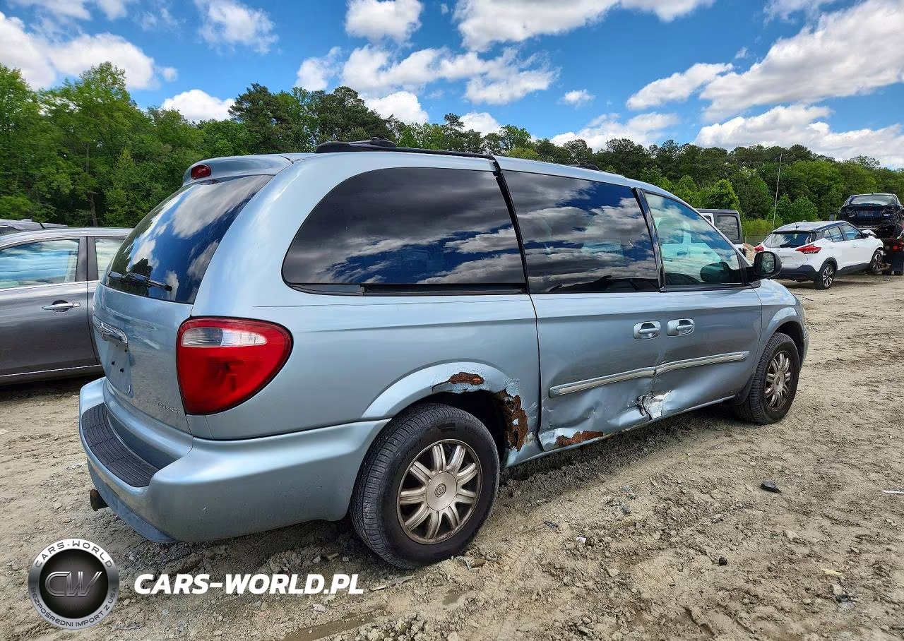 2005 Chrysler Town & Country Touring VIN:2C4GP54L95R214056 - 3