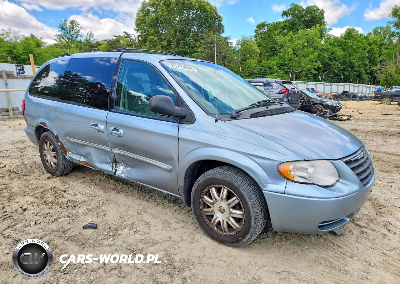 2005 Chrysler Town & Country Touring VIN:2C4GP54L95R214056 - 4