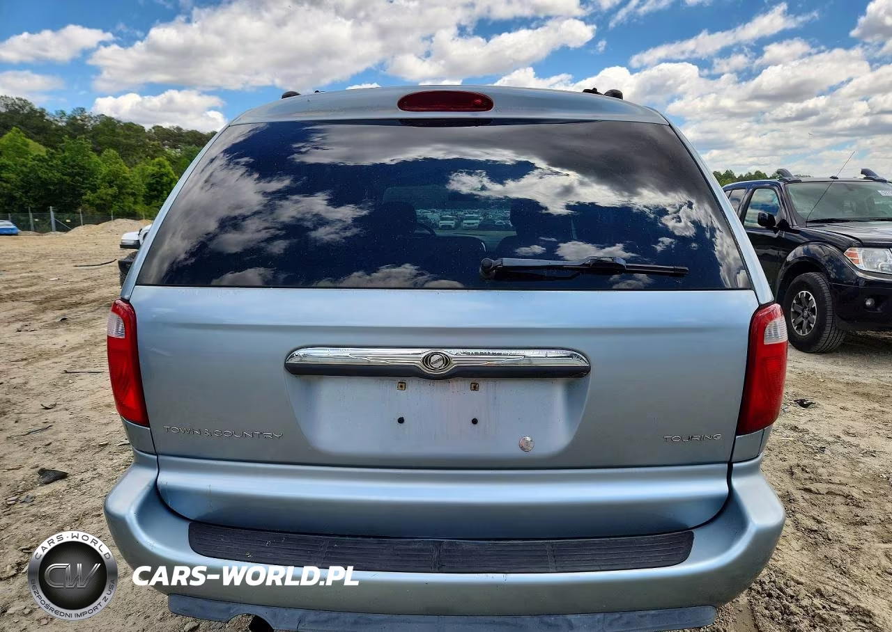 2005 Chrysler Town & Country Touring VIN:2C4GP54L95R214056 - 6