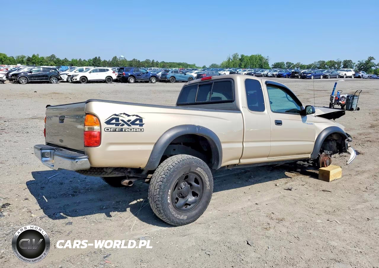 2004 Toyota Tacoma Xtracab VIN:5TEWM72N64Z461113 - 3