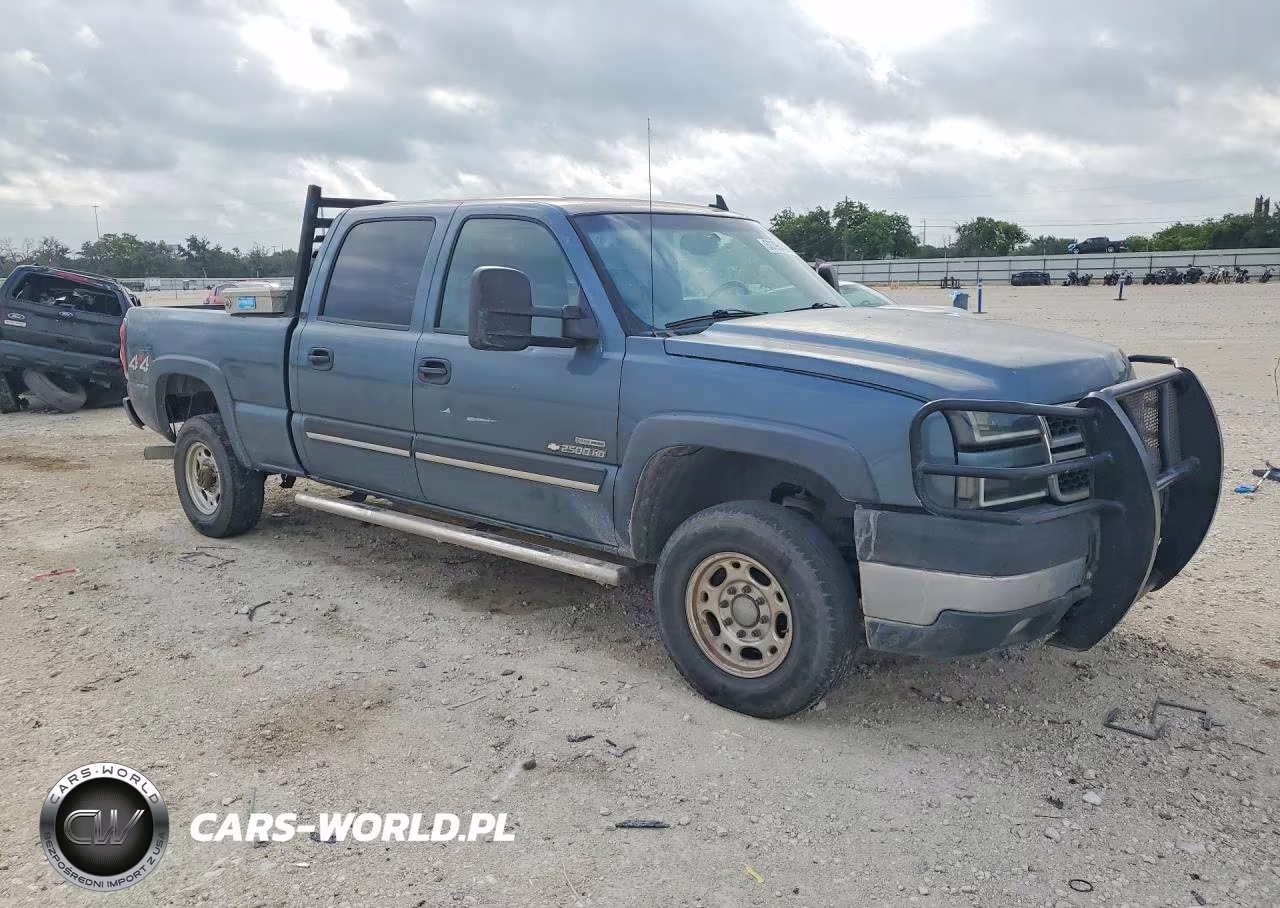 2007 Chevrolet Silverado K2500 Heavy Duty VIN:1GCHK23D57F193759 - 4