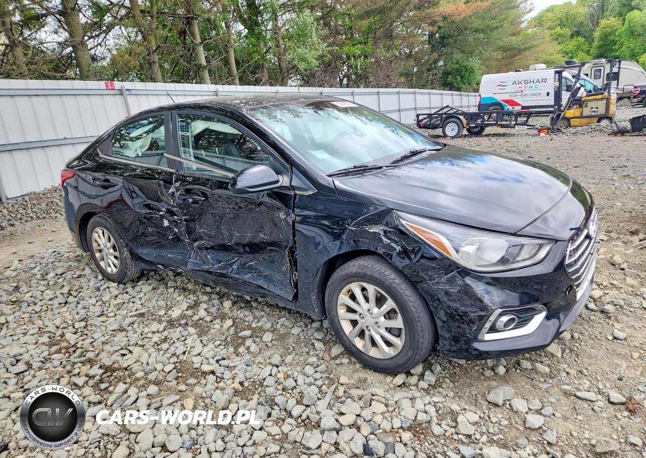 2020 Hyundai Accent Sel VIN:3KPC24A62LE112571 - 4