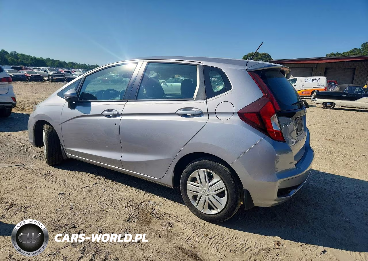 2018 Honda Fit Lx VIN:3HGGK5H43JM732717 - 2