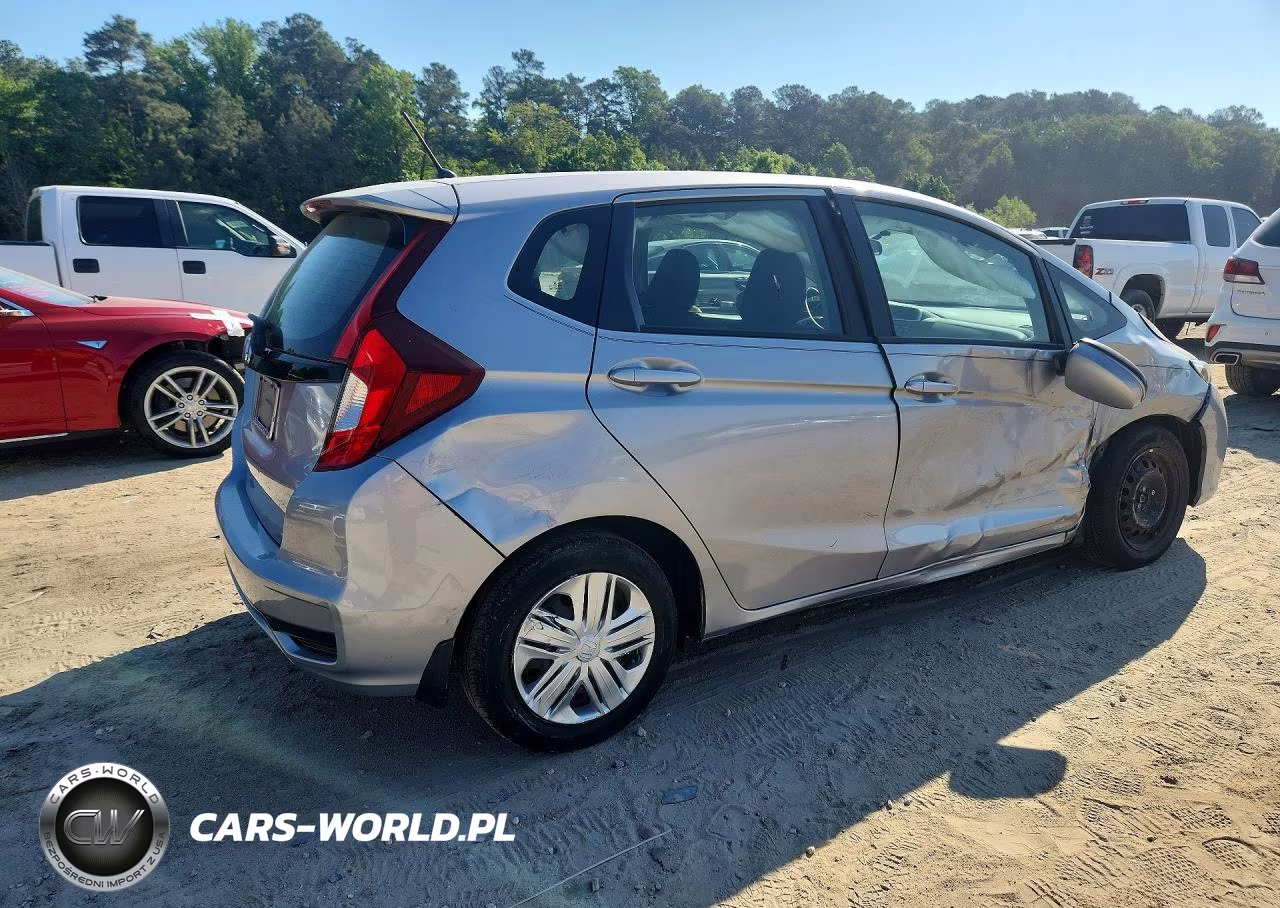2018 Honda Fit Lx VIN:3HGGK5H43JM732717 - 3