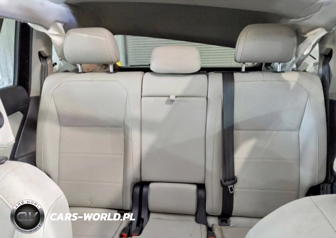 2019 Volkswagen Tiguan Se VIN:3VV2B7AX4KM134289 - 10