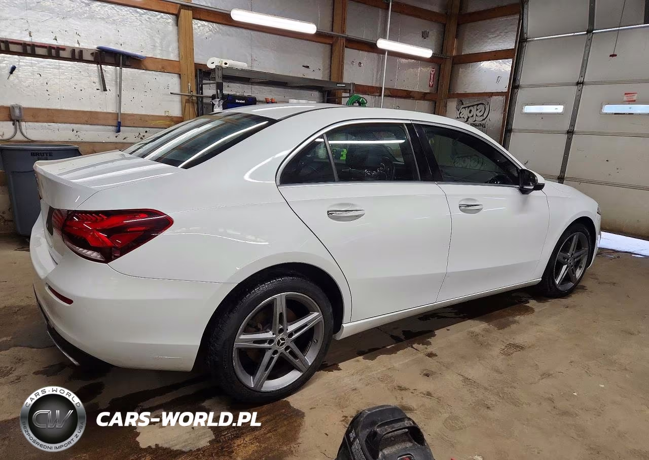 2019 Mercedes-Benz A 220 VIN:WDD3G4EB2KW033629 - 3