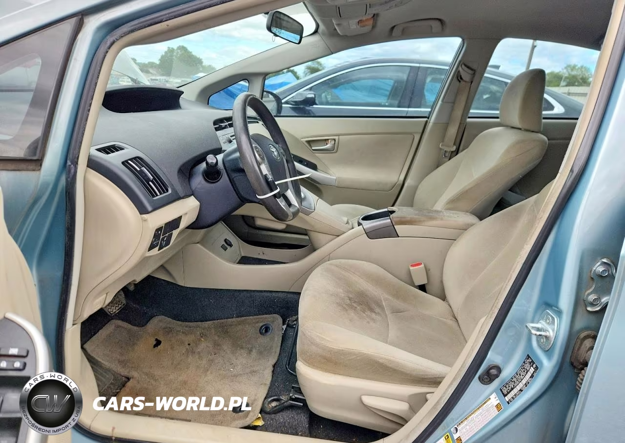 2014 Toyota Prius Two VIN:JTDKN3DU7E1838973 - 7