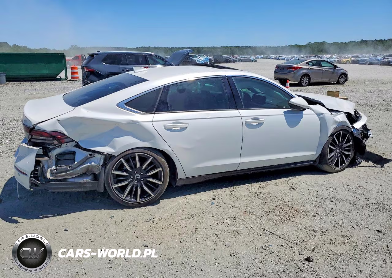 2023 Honda Accord Touring Hybrid VIN:1HGCY2F87PA024977 - 3