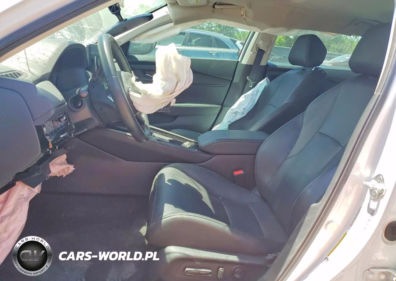 2023 Honda Accord Touring Hybrid VIN:1HGCY2F87PA024977 - 7