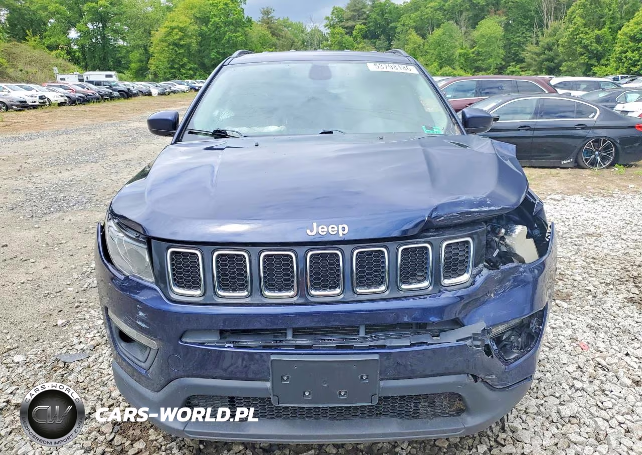 2019 Jeep Compass Latitude VIN:3C4NJDBB3KT839316 - 5