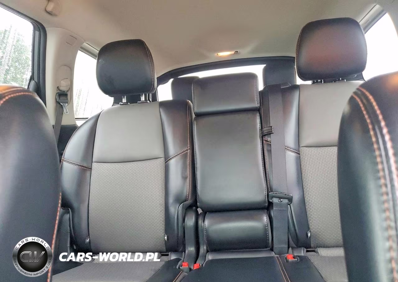 2020 Nissan Pathfinder Sv VIN:5N1DR2BN5LC583000 - 10