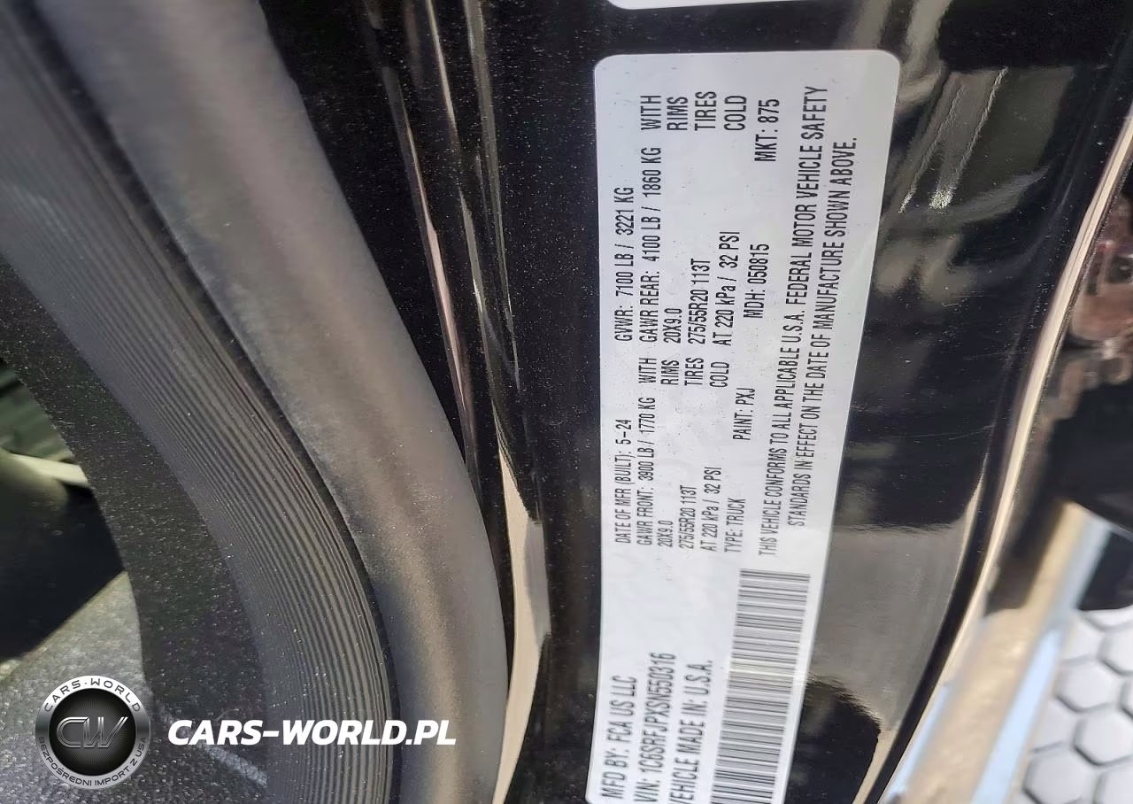 2025 Ram 1500 Laramie VIN:1C6SRFJPXSN550316 - 12