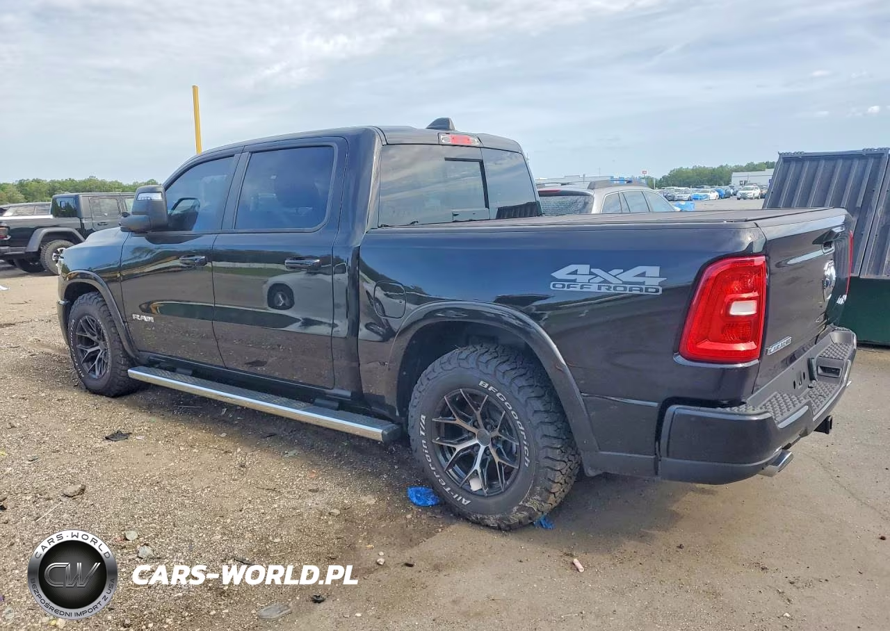 2025 Ram 1500 Laramie VIN:1C6SRFJPXSN550316 - 2