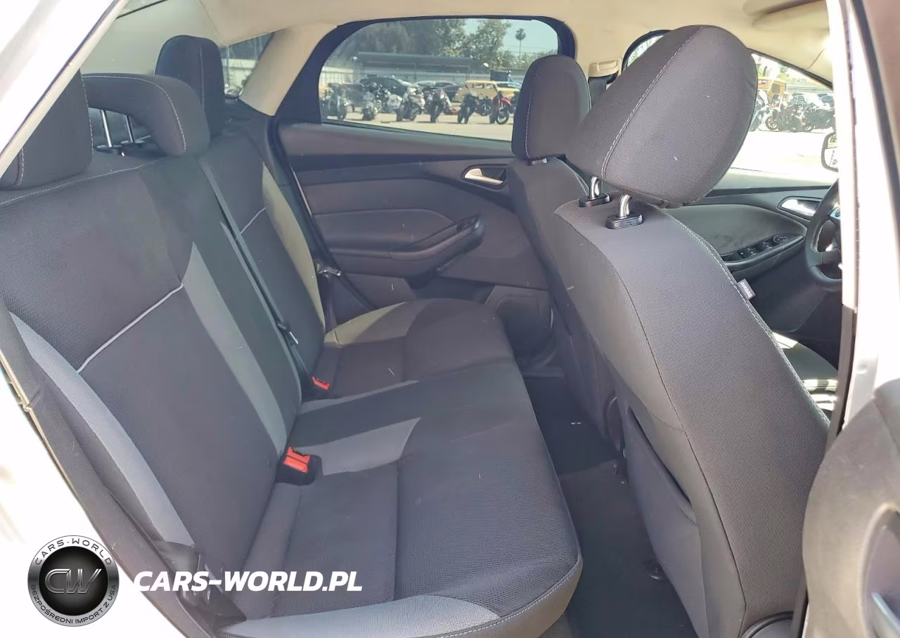 2014 Ford Focus Se VIN:1FADP3F24EL171286 - 10