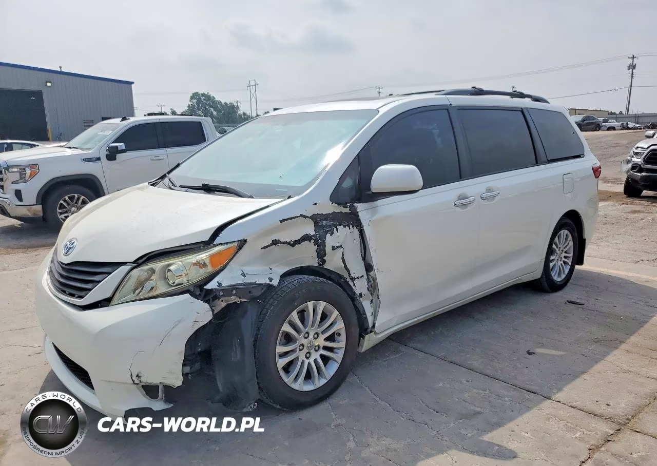 2015 Toyota Sienna Xle Premium 8-Passenger
