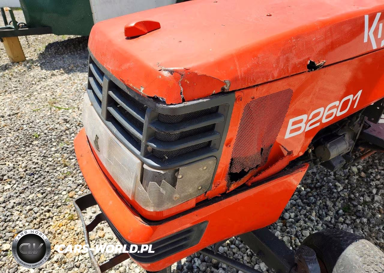 1989 Kubota B2601 Tractor VIN:221615 - 9