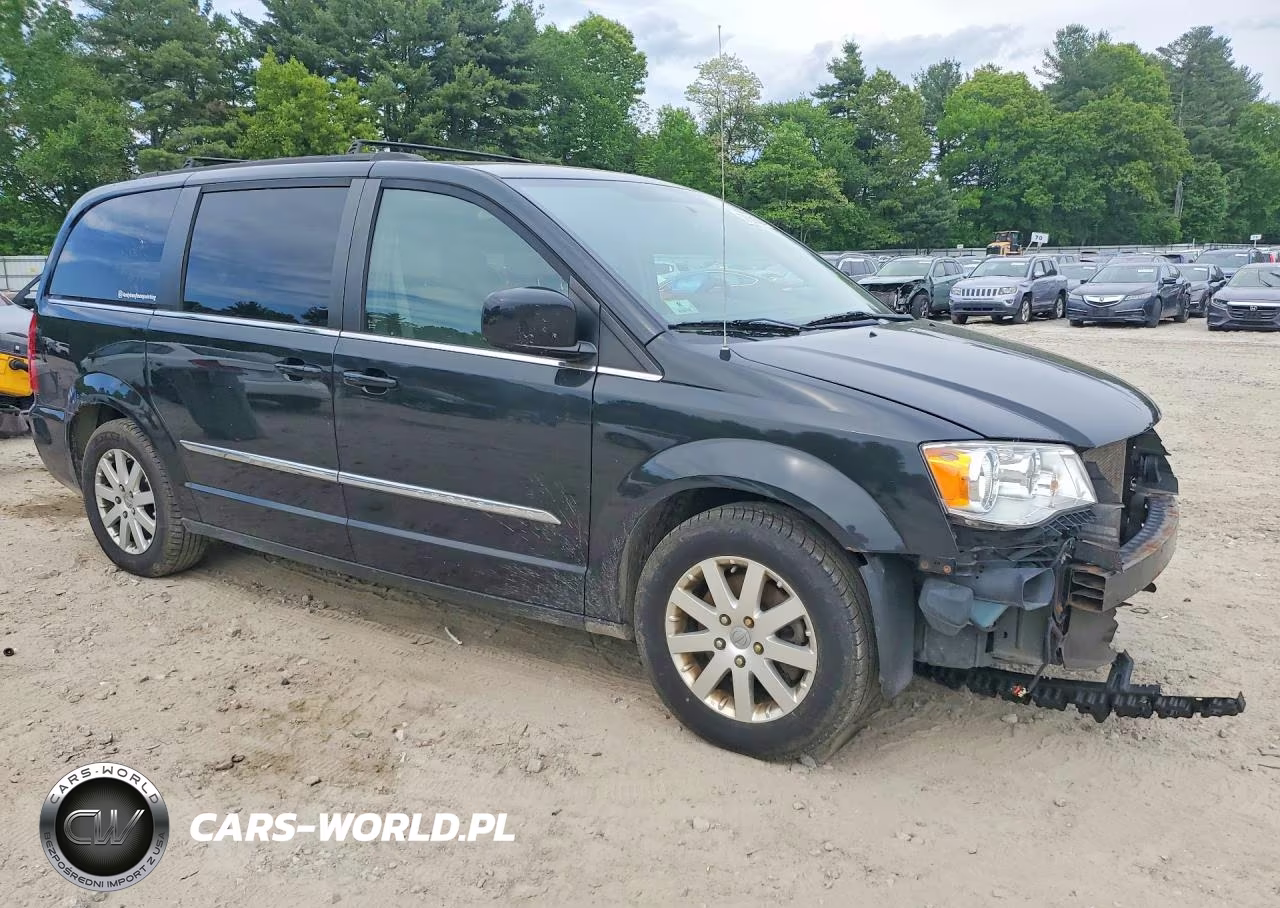 2015 Chrysler Town & Country Touring VIN:2C4RC1BG9FR504754 - 4