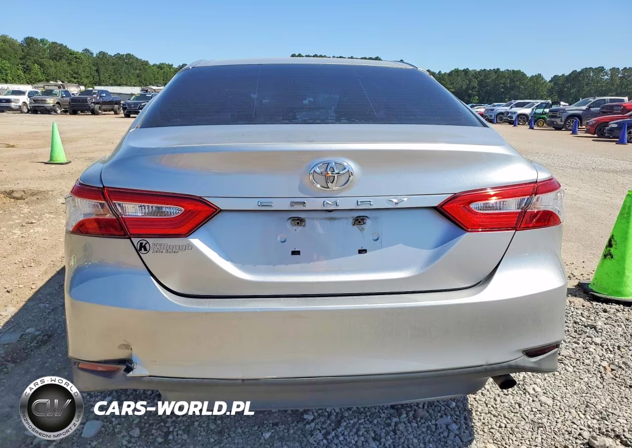2018 Toyota Camry L VIN:4T1B11HK8JU561702 - 6