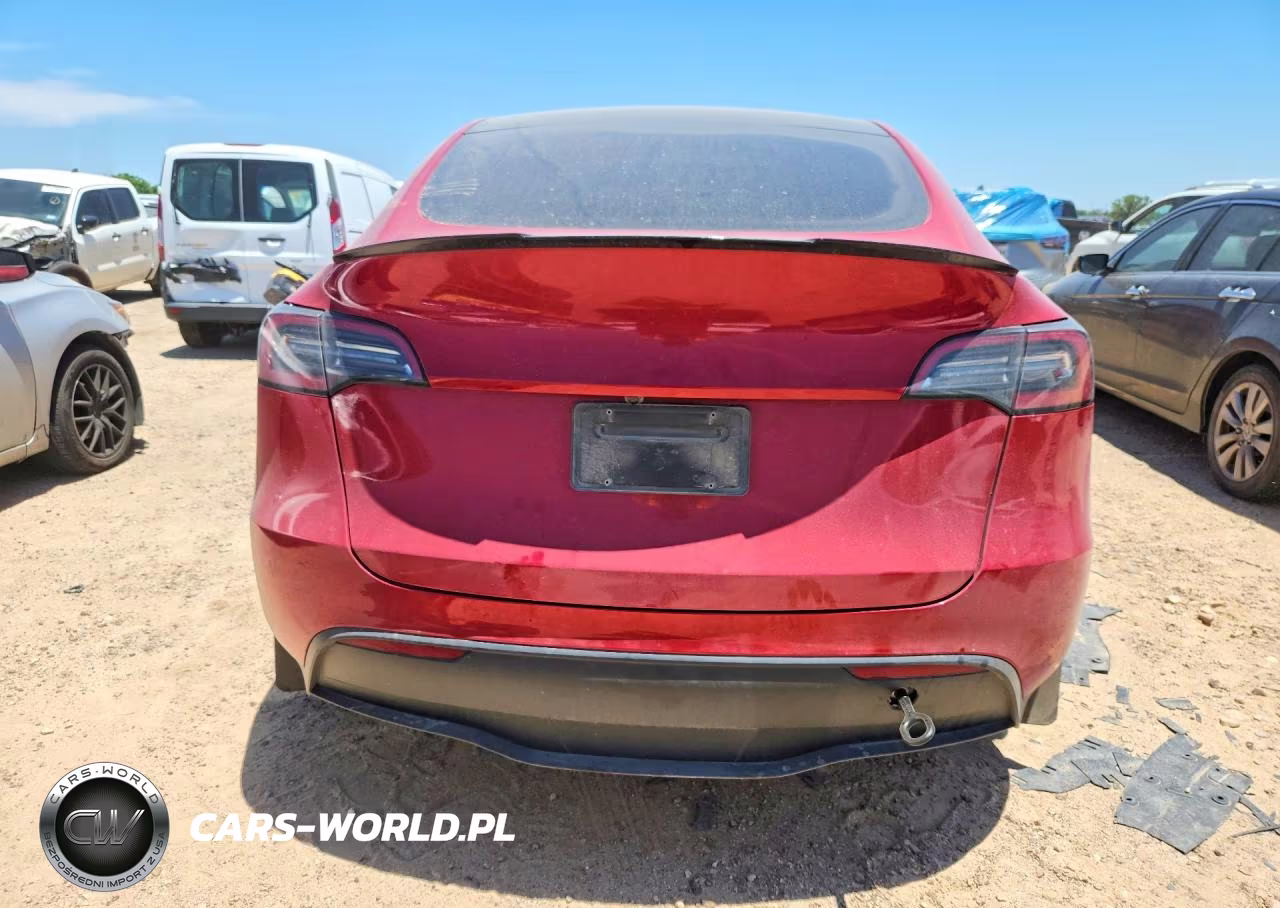 2023 Tesla Model Y VIN:7SAYGAEE6PF941329 - 6