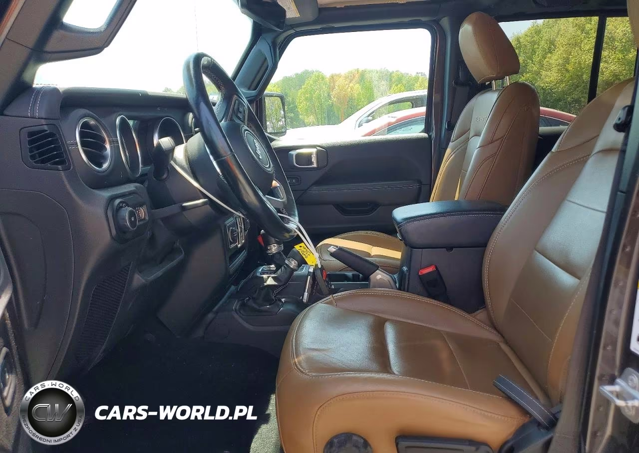2020 Jeep Wrangler Unlimited Sahara VIN:1C4HJXEN1LW135857 - 7