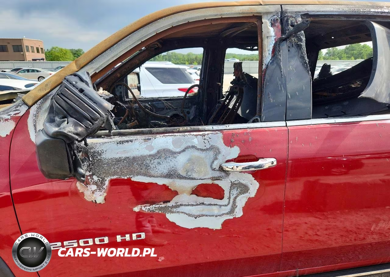2022 Chevrolet Silverado K2500 High Country VIN:1GC4YREY6NF181879 - 7