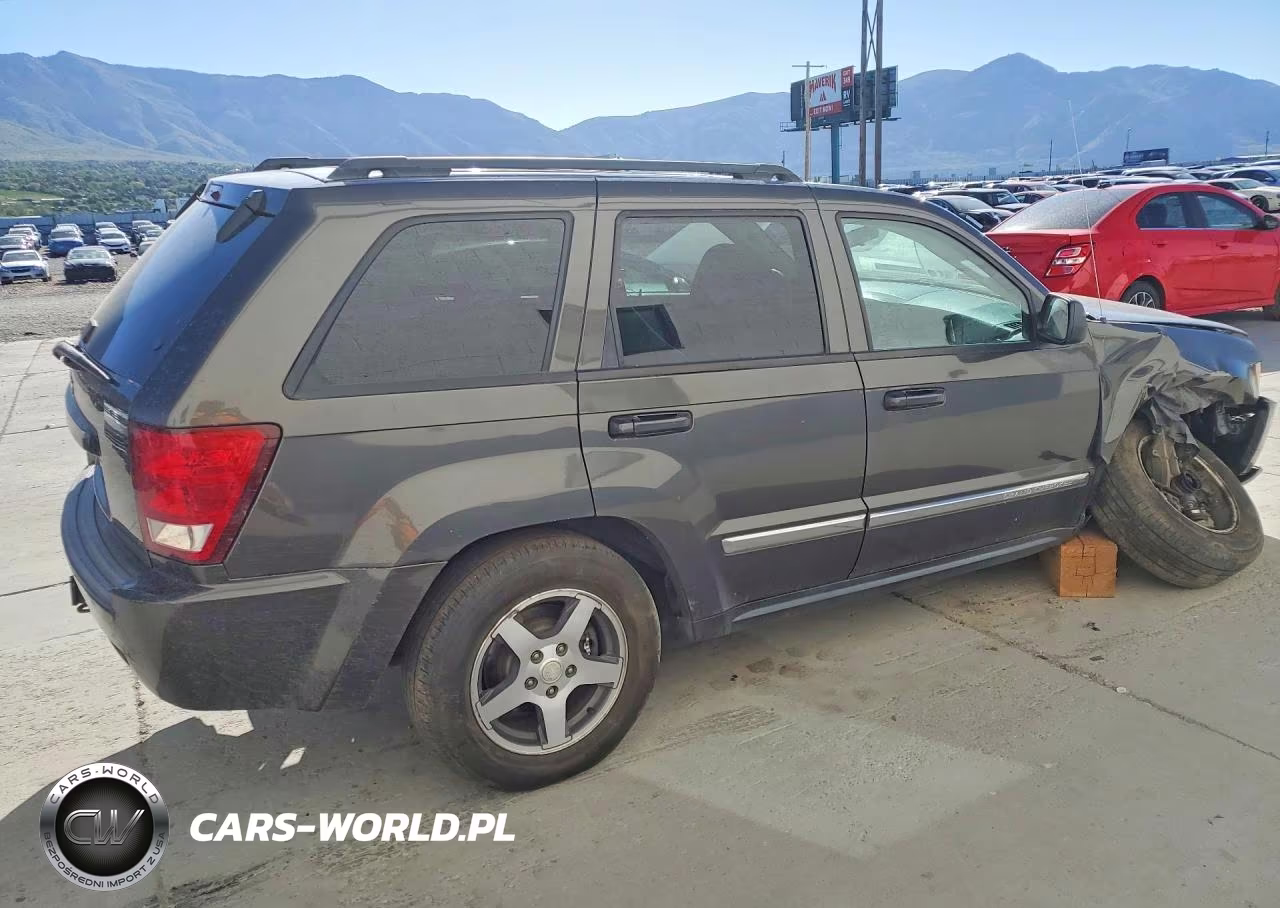 2006 Jeep Grand Cherokee Laredo VIN:1J4HR48N86C323553 - 3