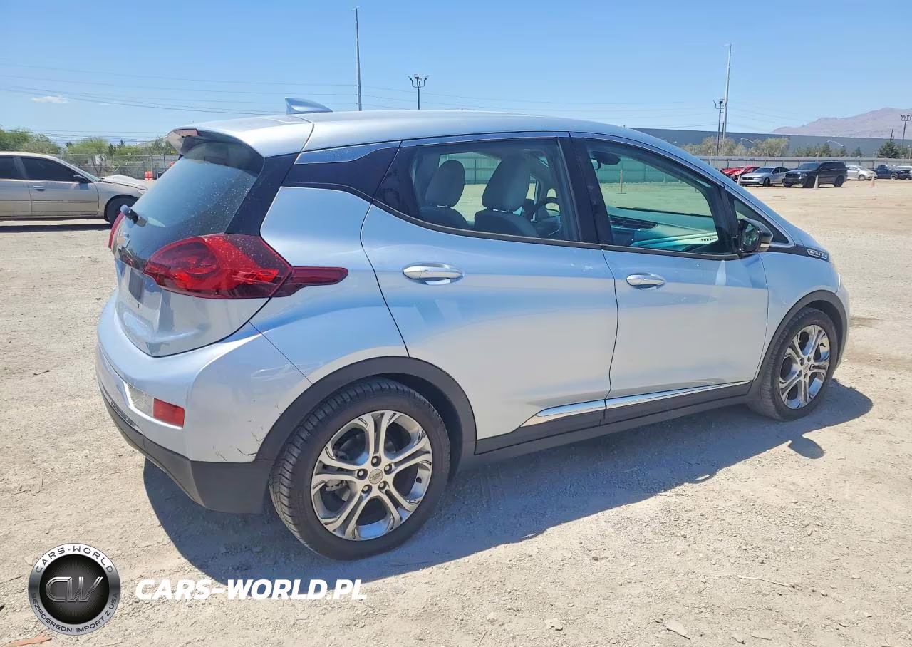 2018 Chevrolet Bolt Ev Lt VIN:1G1FW6S00J4135250 - 3