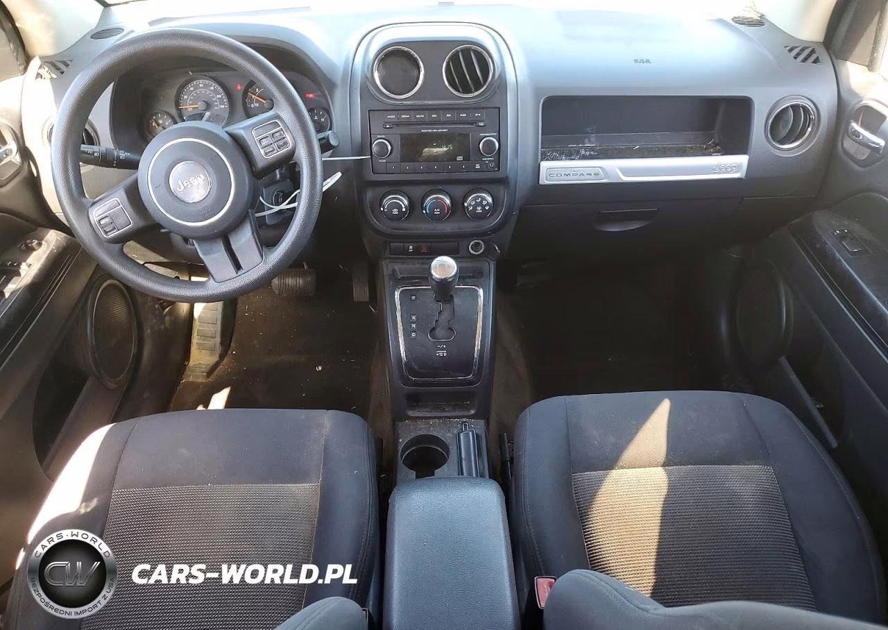 2015 Jeep Compass Sport VIN:1C4NJCBA0FD313304 - 8
