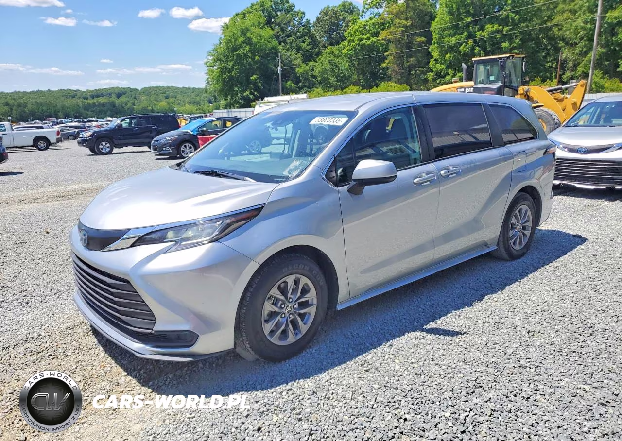 2022 Toyota Sienna Le
