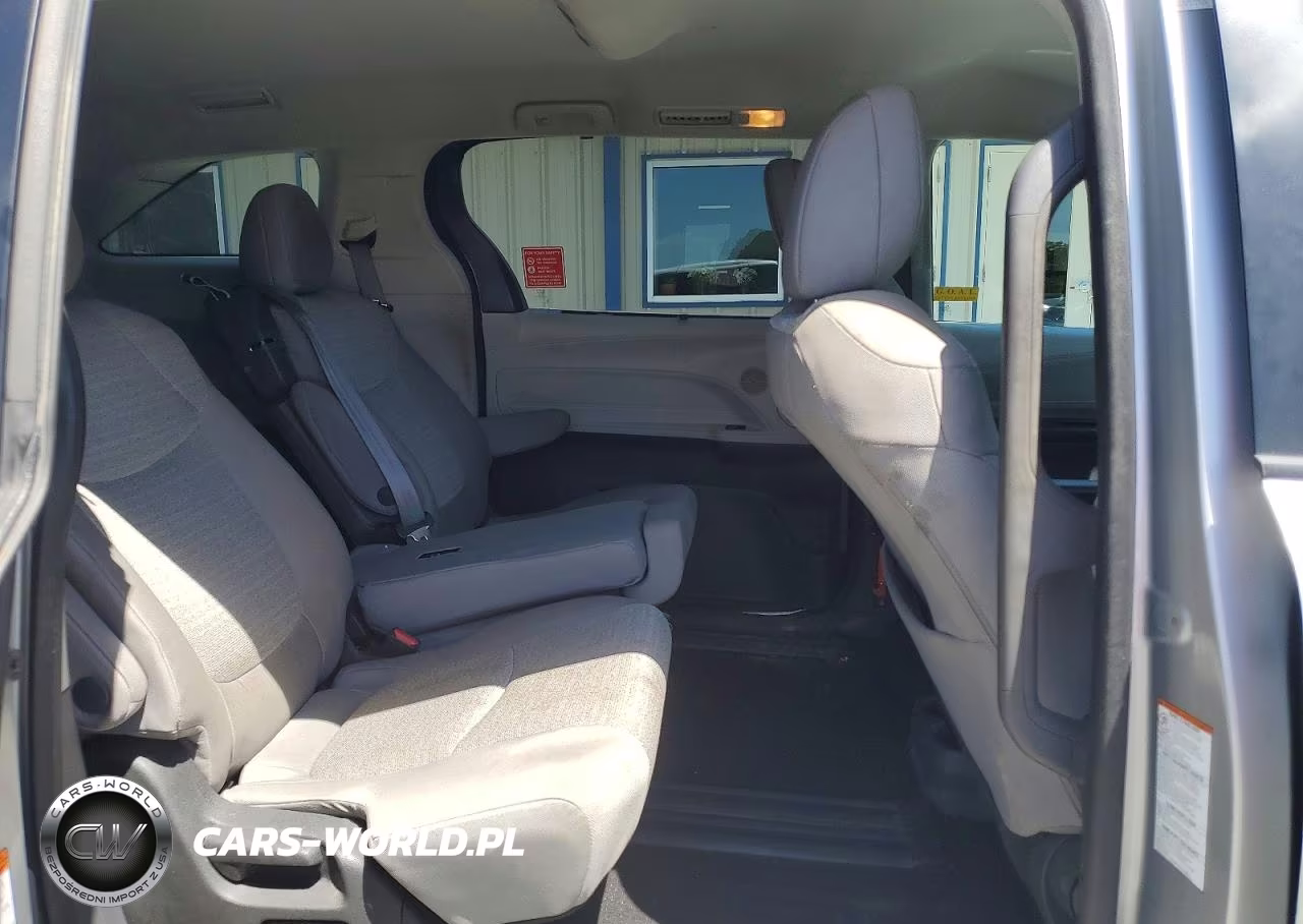 2022 Toyota Sienna Le VIN:5TDKRKEC3NS115631 - 11