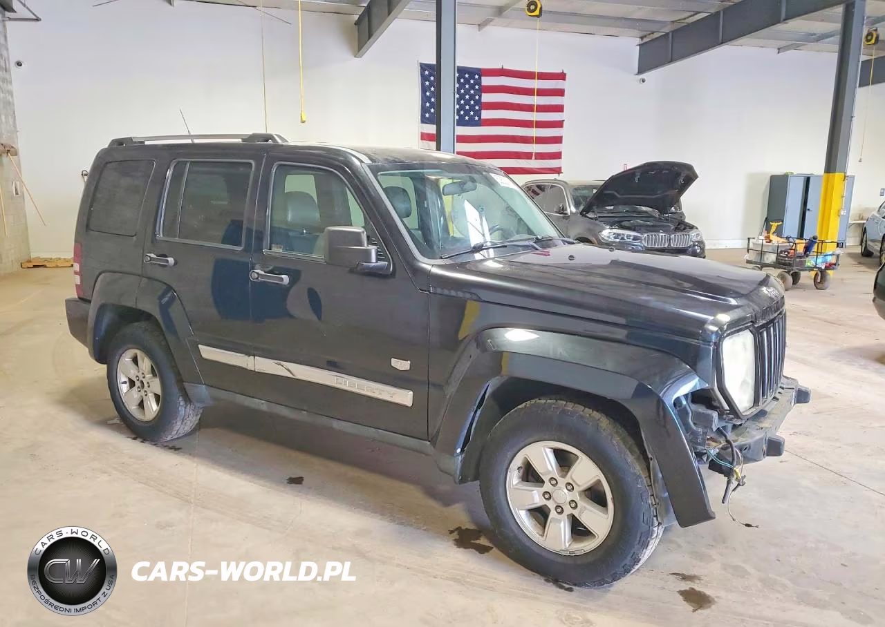 2011 Jeep Liberty Sport VIN:1J4PN2GK0BW558105 - 4