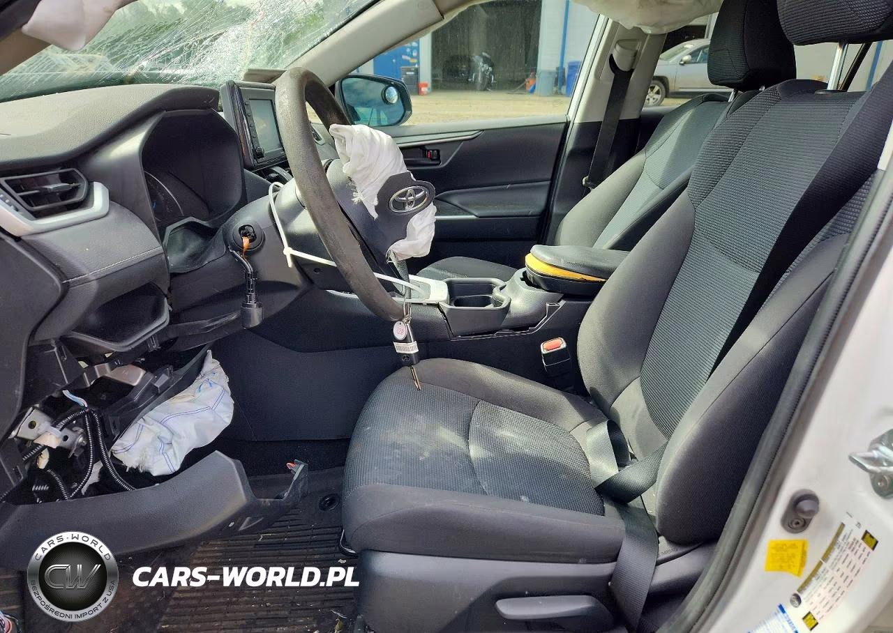 2020 Toyota Rav4 Le VIN:4T3LWRFV3LU005843 - 7
