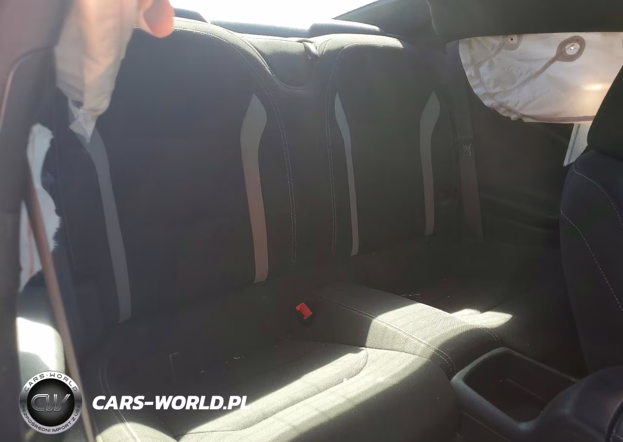 2020 Chevrolet Camaro Ls VIN:1G1FB1RXXL0115695 - 10