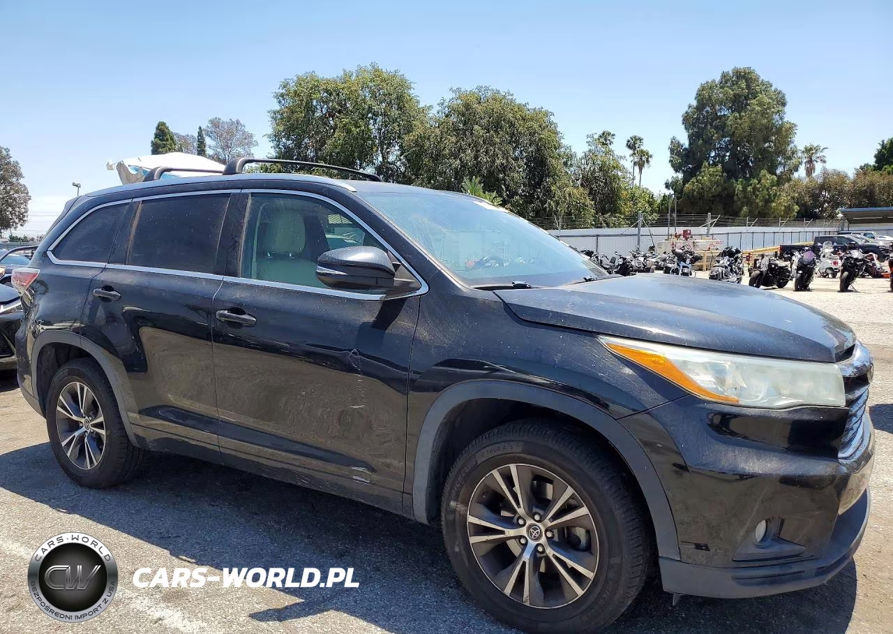 2016 Toyota Highlander Xle VIN:5TDKKRFH9GS507216 - 4