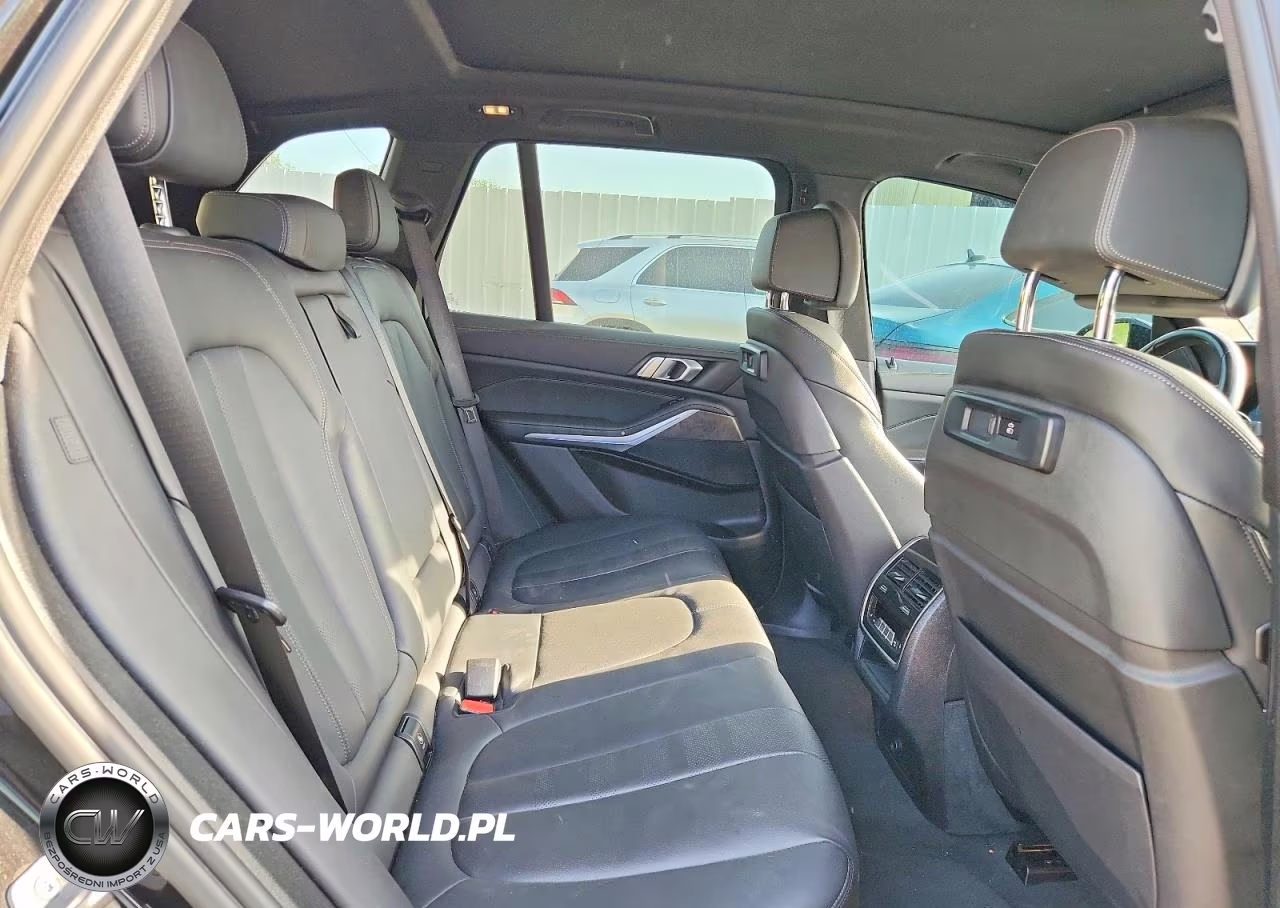 2022 BMW X5 xDrive40I VIN:5UXCR6C02N9K11221 - 11