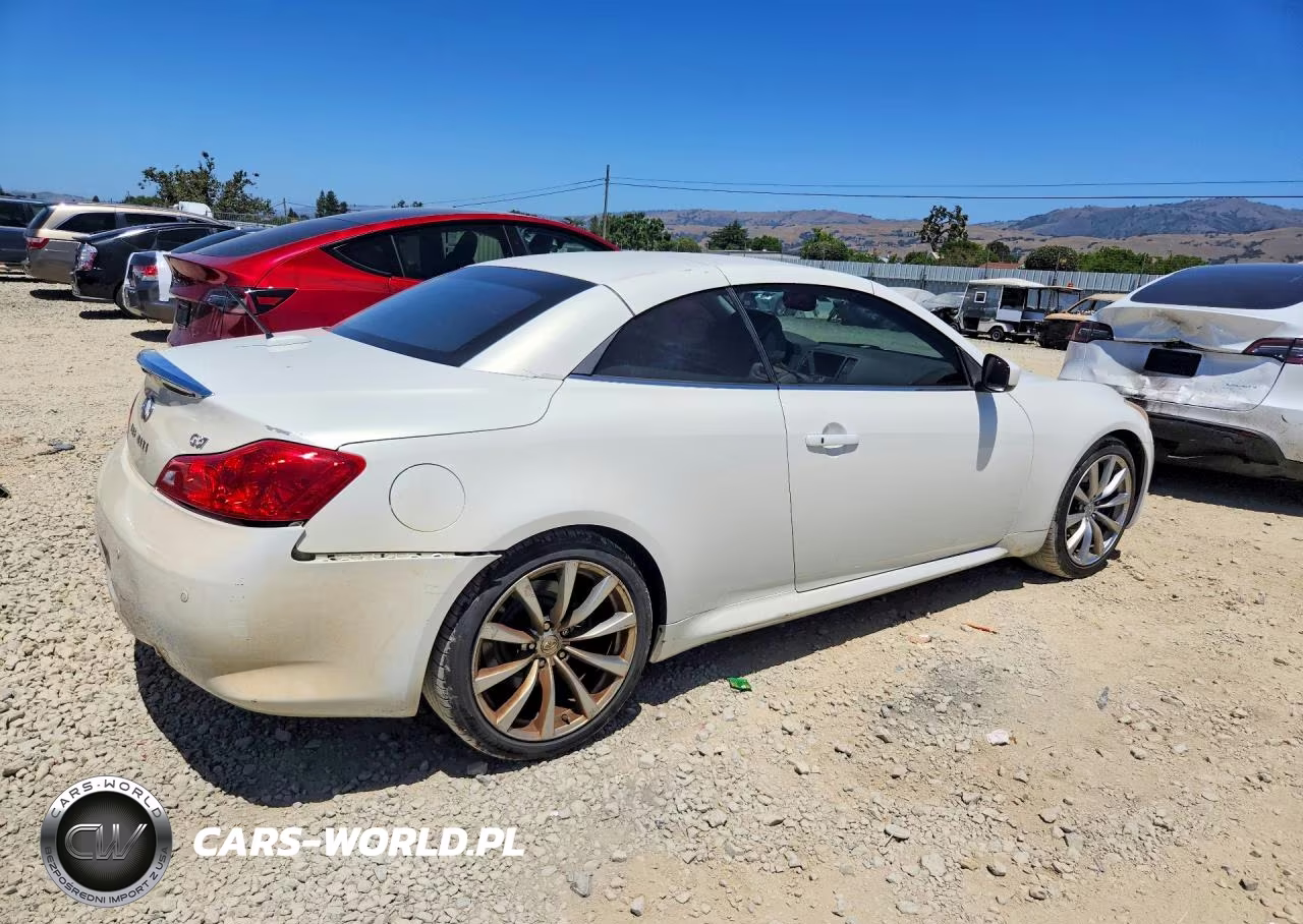 2010 Infiniti G37 Convertible Base VIN:JN1CV6FE3AM352975 - 3