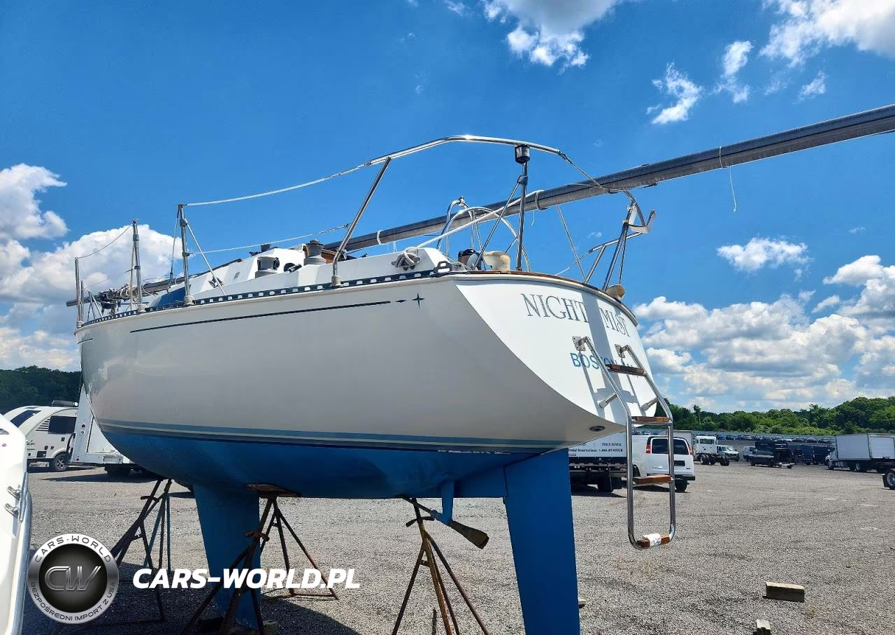 1983 Other C&C Mkii - Sailboat VIN:ZCC29205M83A - 3