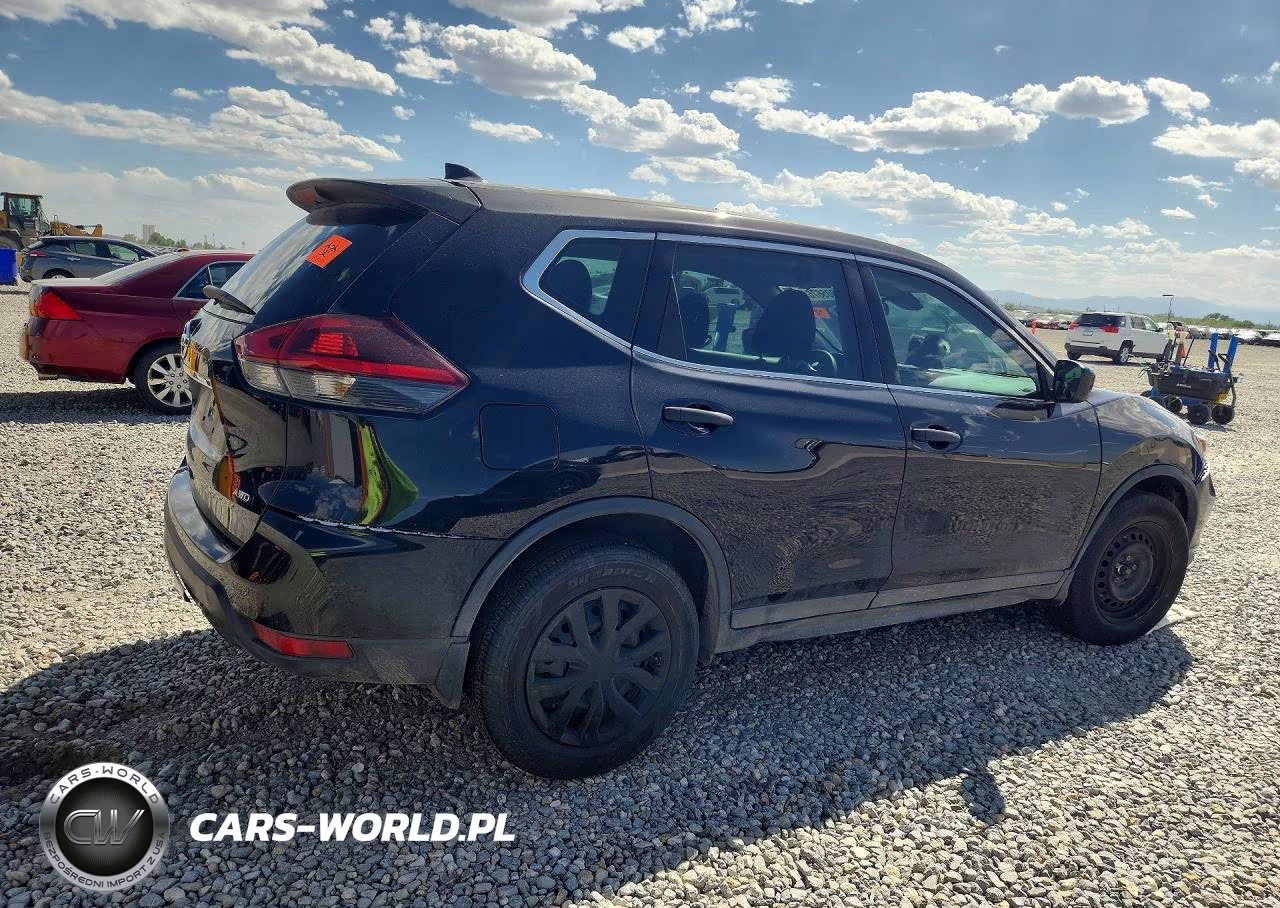 2019 Nissan Rogue S VIN:5N1AT2MV9KC829711 - 3