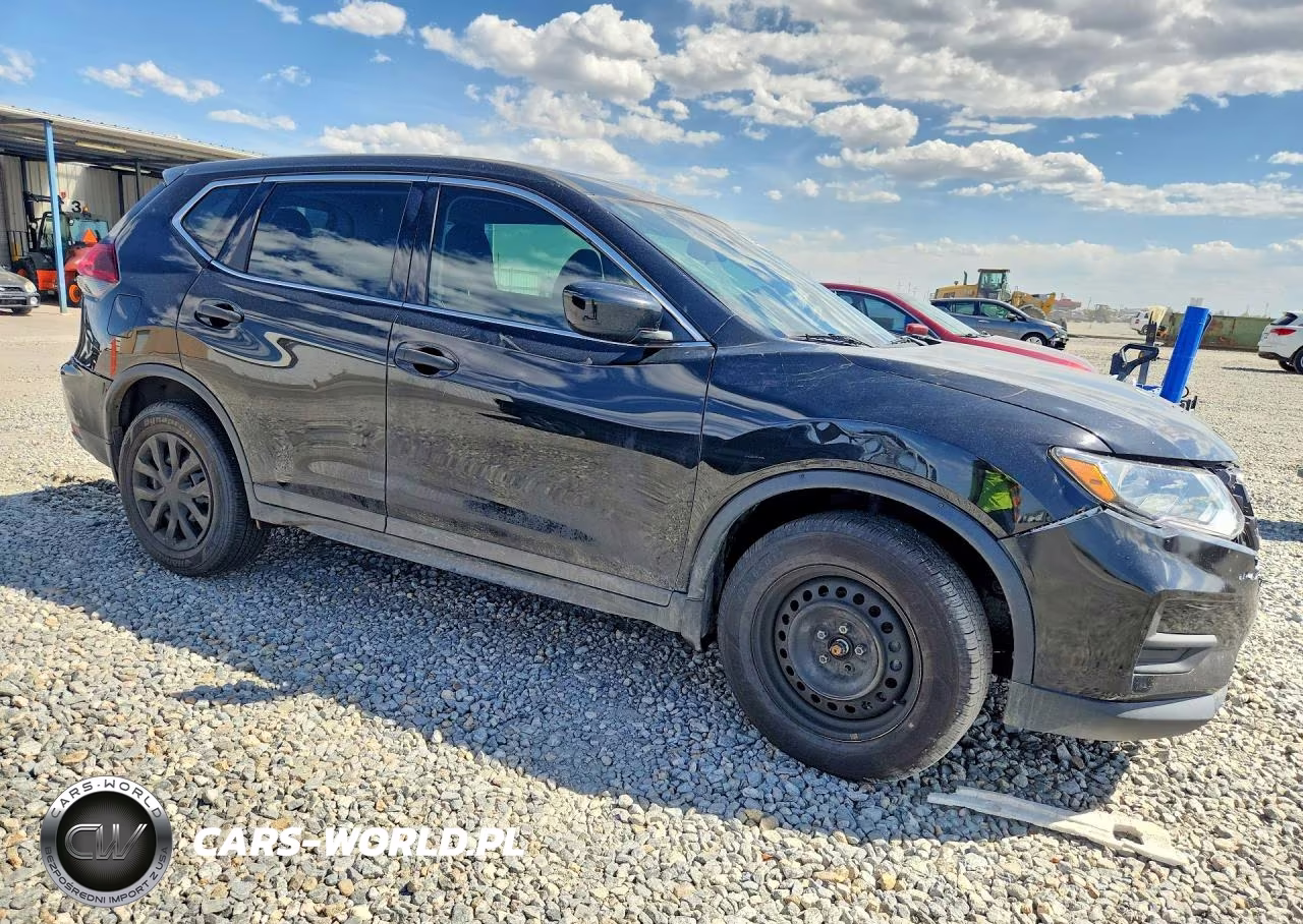 2019 Nissan Rogue S VIN:5N1AT2MV9KC829711 - 4