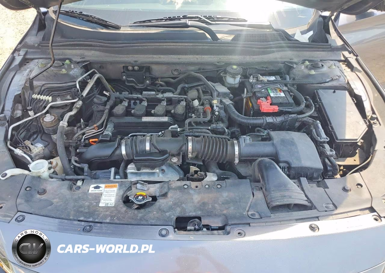 2018 Honda Accord Sport VIN:1HGCV1F3XJA056272 - 11