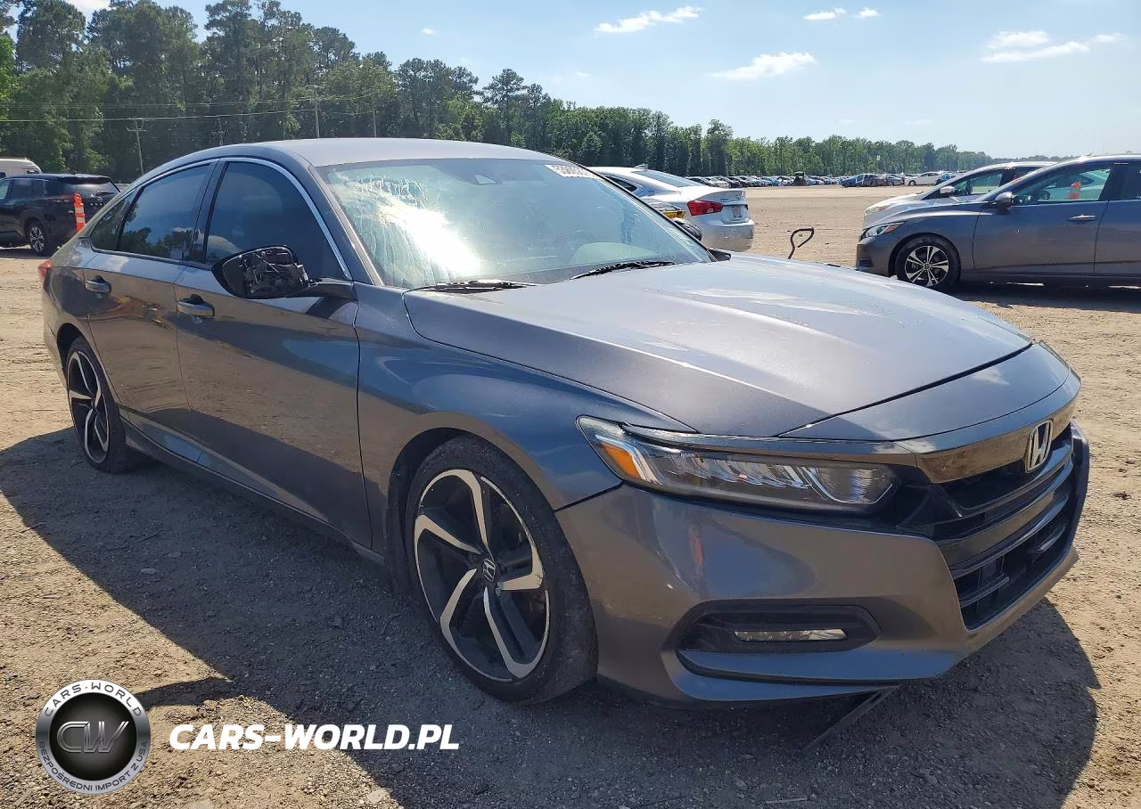 2018 Honda Accord Sport VIN:1HGCV1F3XJA056272 - 4
