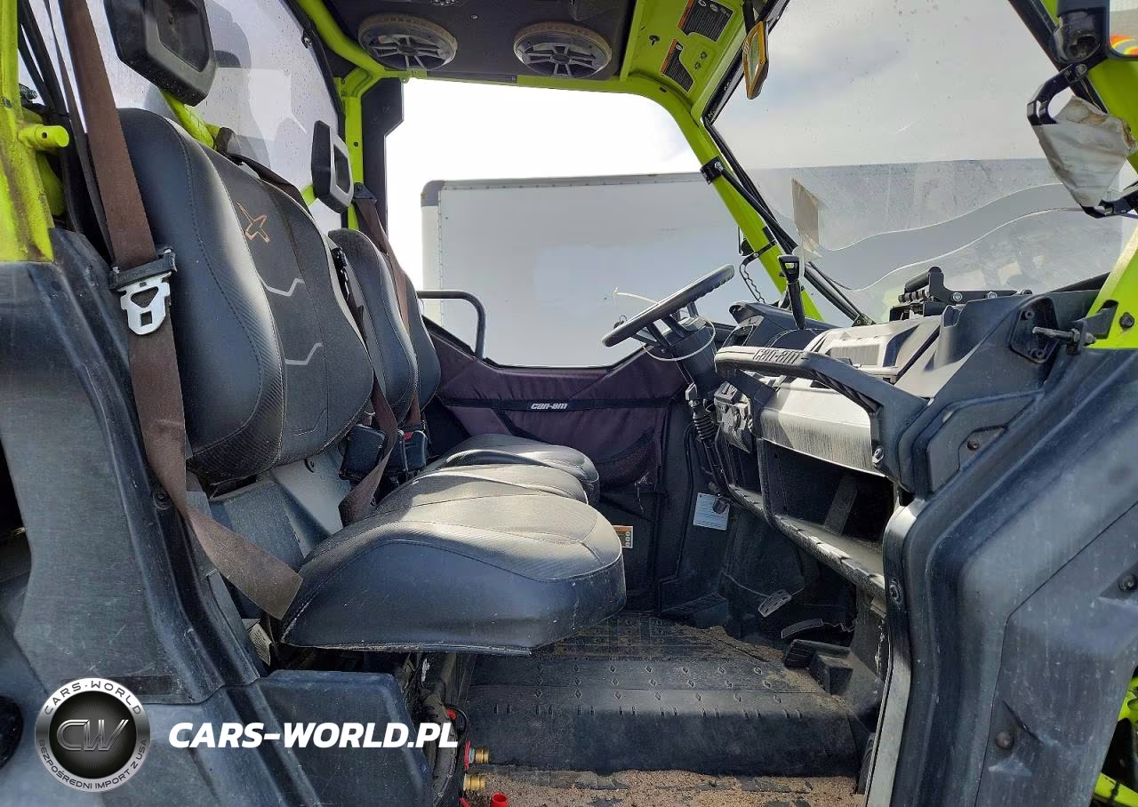 2020 Can-Am Defender Utility Vehicle VIN:3JBUWAX44LK001344 - 6