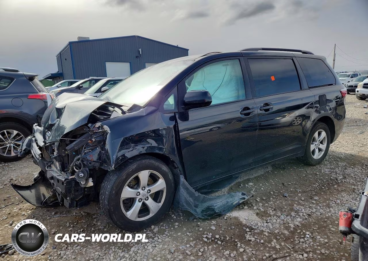2015 Toyota Sienna – zdjęcie 1 z 12