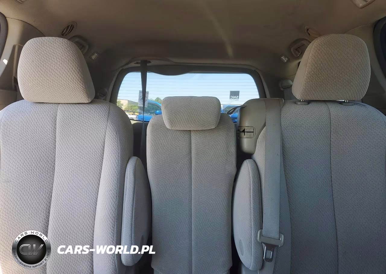 2011 Toyota Sienna Le VIN:5TDKK3DC5BS057237 - 10