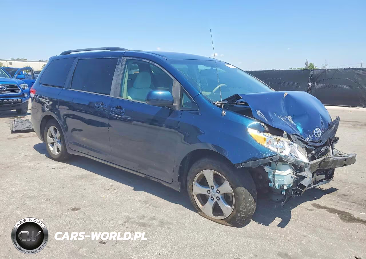 2011 Toyota Sienna Le VIN:5TDKK3DC5BS057237 - 4