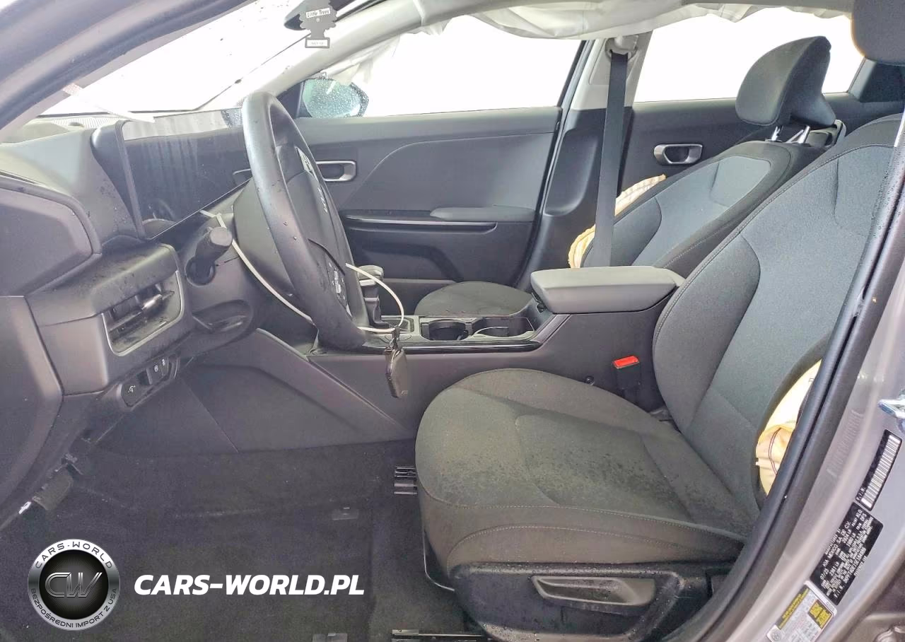 2025 Kia K4 Lxs VIN:3KPFT4DE1SE184986 - 7